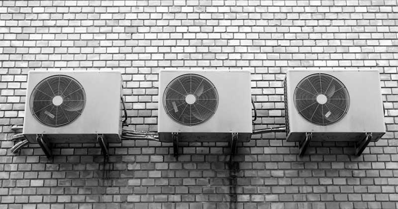 4-THINGS-TO-CONSIDER-WHEN-BUYING-A-NEW-RESIDENTIAL-CENTRAL-AIR-CONDITIONING-UNIT-FOR-YOUR-RENTAL-WALL-AIRCON